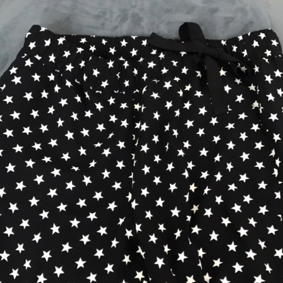 Star Print Pants -- Black and White - Picture 3 of 3
